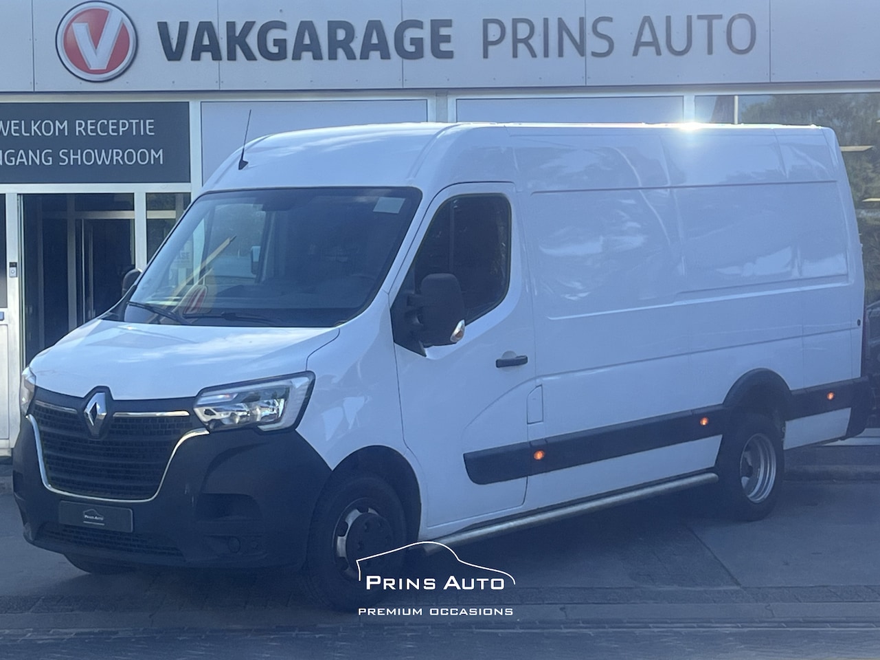 Renault Master - T35 2.3 dCi 130 L3H2 DL Comfort |NAVI|AIRCO|TREKHAAK 3500KG TREKGEW|DUBBEL LUCHT 2022 - AutoWereld.nl