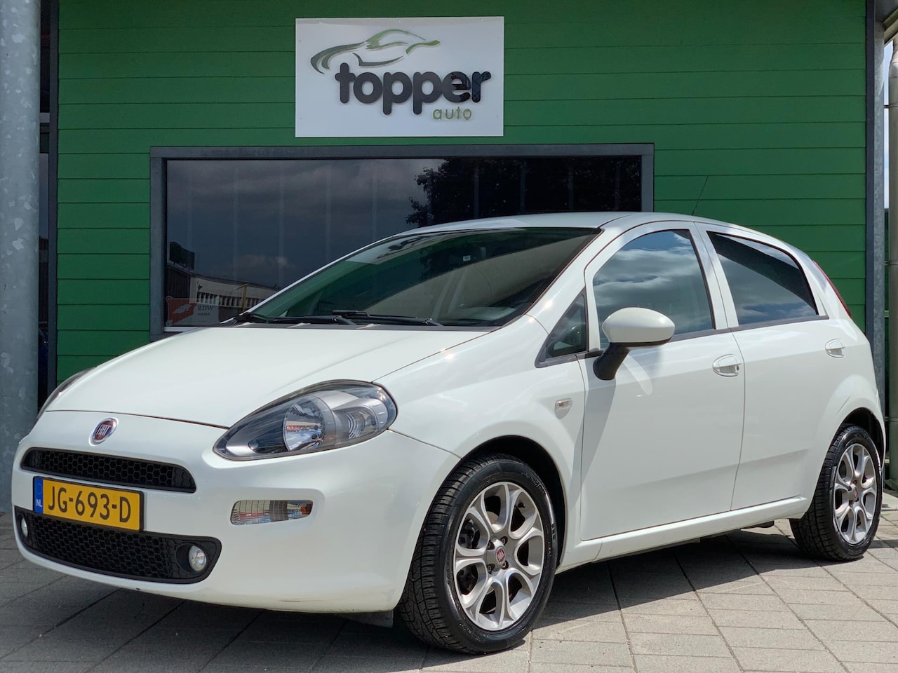 Fiat Punto Evo - 0.9 TwinAir Lounge | CruiseControl | Airco | Nieuwe APK | - AutoWereld.nl