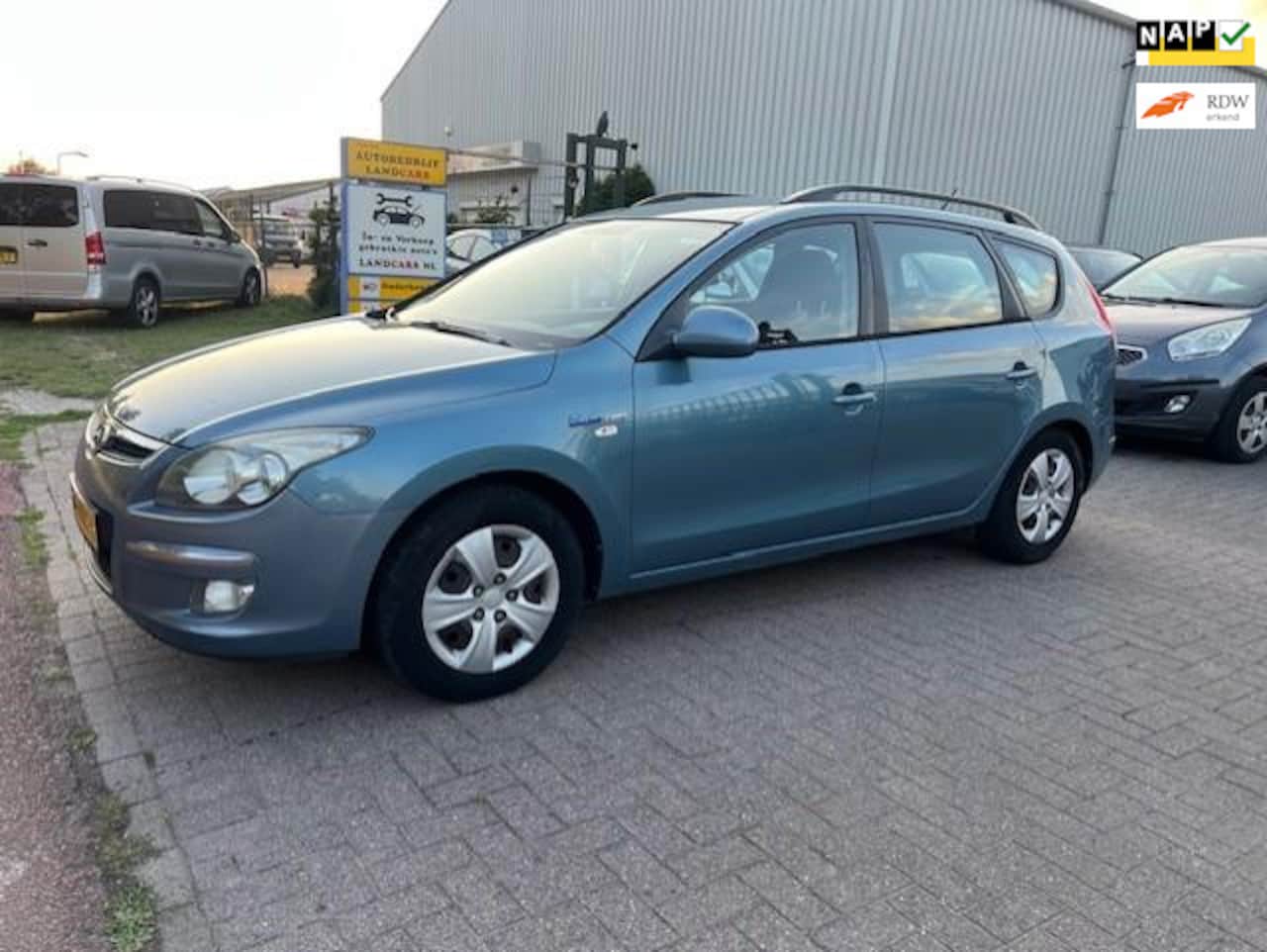 Hyundai i30 CW - 1.6i Blue Dynamic 1.6i Blue Dynamic - AutoWereld.nl