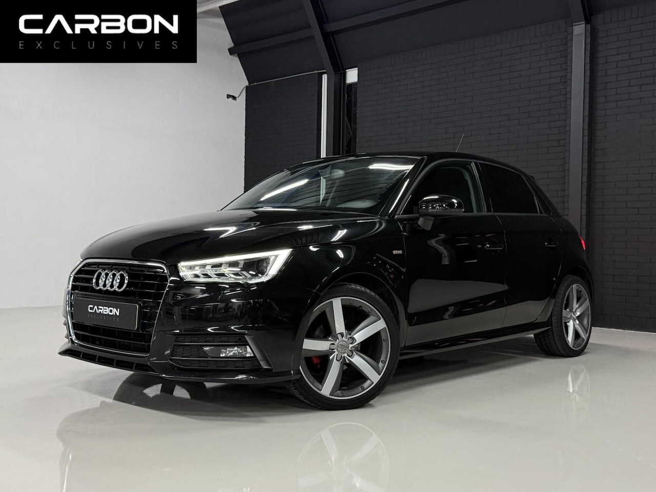 Audi A1 Sportback - 1.0 TFSI | S-Line | Facelift | PDC | LED - AutoWereld.nl