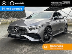 Mercedes-Benz A-klasse - 250e Limousine AMG Line | Night | Panoramadak | Sfeerverlichting | Keyless | Parkeercamera