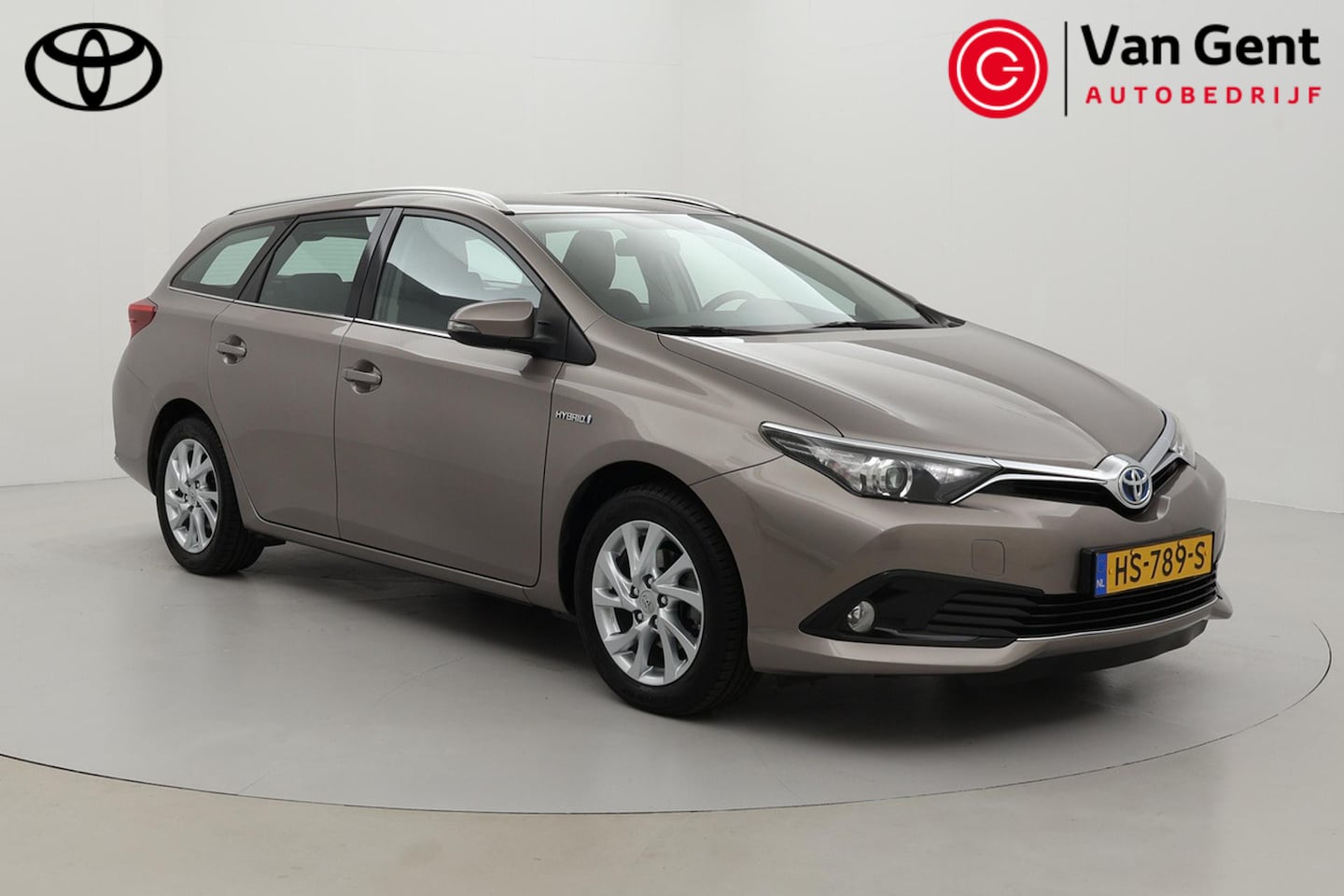 Toyota Auris Touring Sports - 1.8 Hybrid Aspiration | Navigatie | Cruise Control | Clima | Camera | 16 inch | Bluetooth - AutoWereld.nl