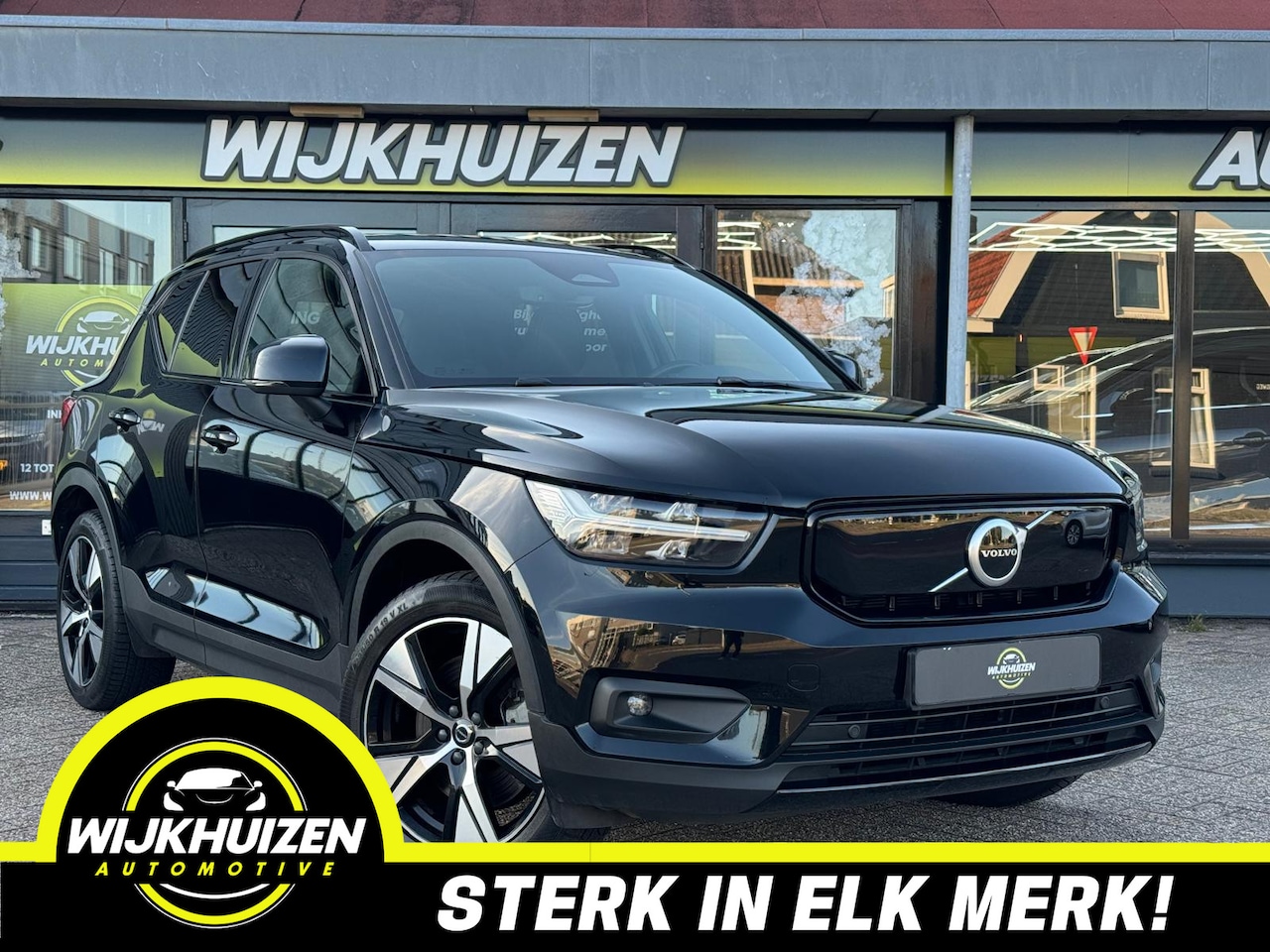 Volvo XC40 - Recharge P8 AWD R-Design met Leder !!! Apple Carplay !!! Led !!! - AutoWereld.nl
