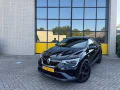 Renault Arkana - Hybrid 145PK R.S. Line & wegklapbare trekhaak nog fabrieksgarantie