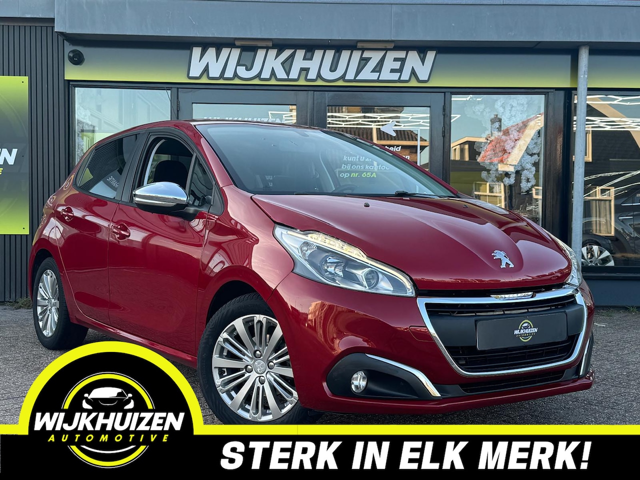 Peugeot 208 - 1.2 PureTech GT-line met Led !!! Navigatie !!! Pdc !!! - AutoWereld.nl