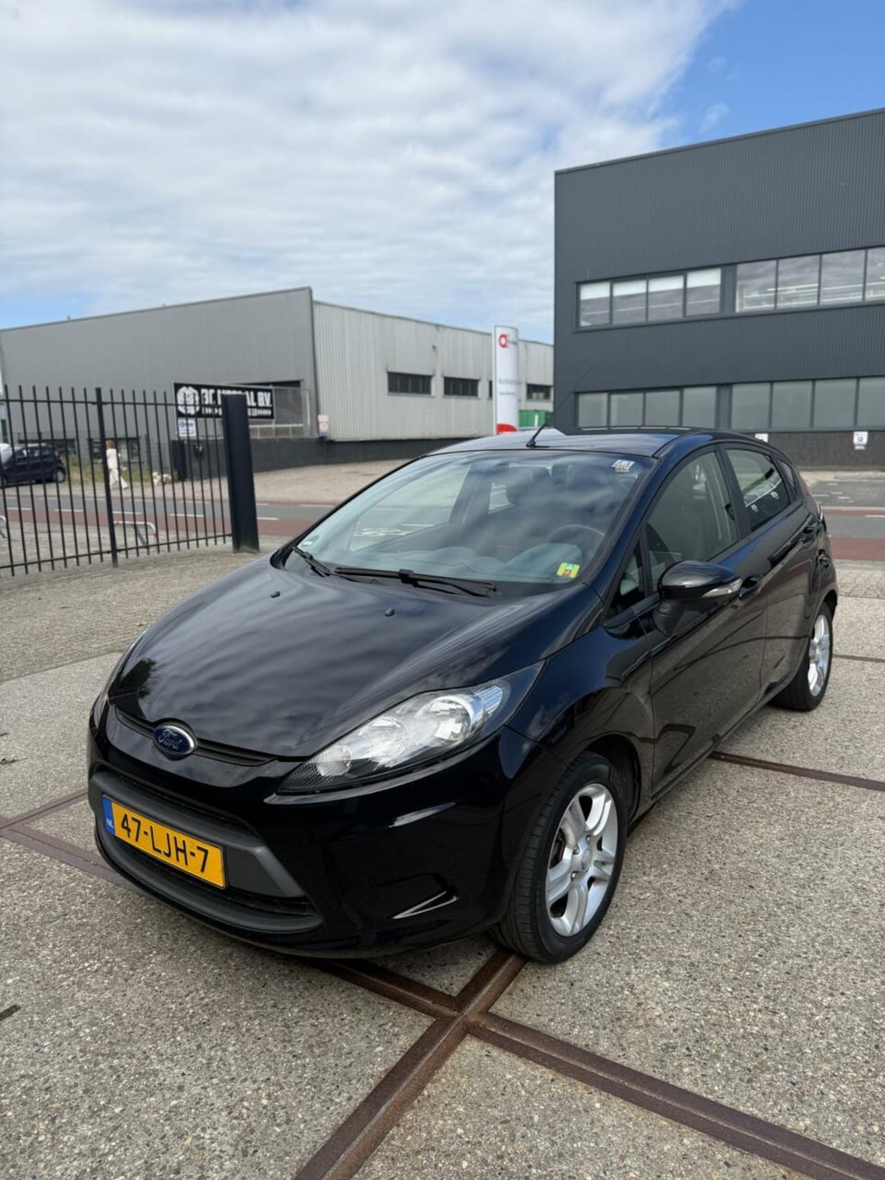 Ford Fiesta - 1.25 Titanium 5DR 2010 AIRCO APK Velgen NETJES - AutoWereld.nl