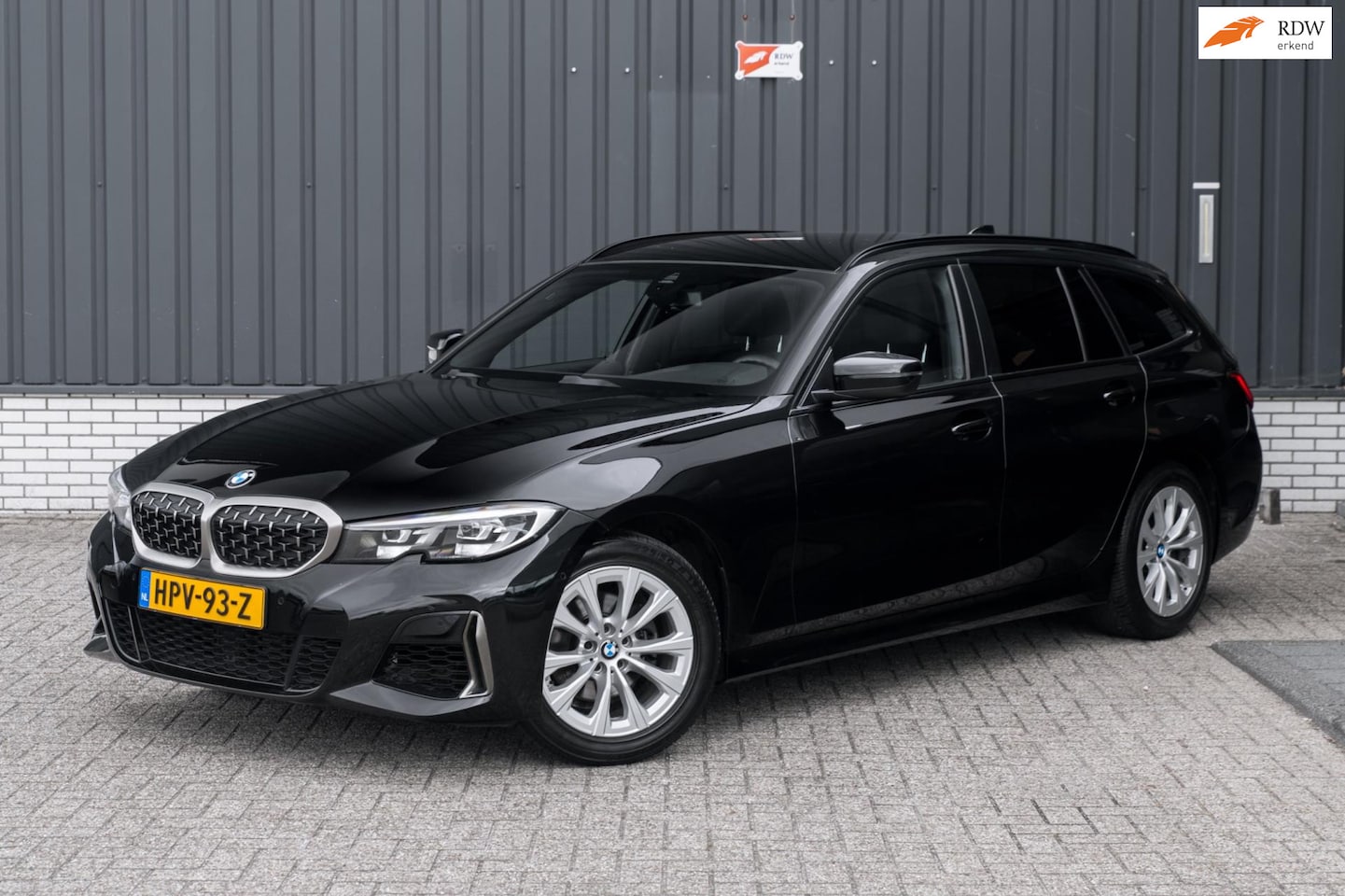 BMW 3-serie Touring - 320i High Executive*Trekhaak*Naviagtie*Automaat* - AutoWereld.nl