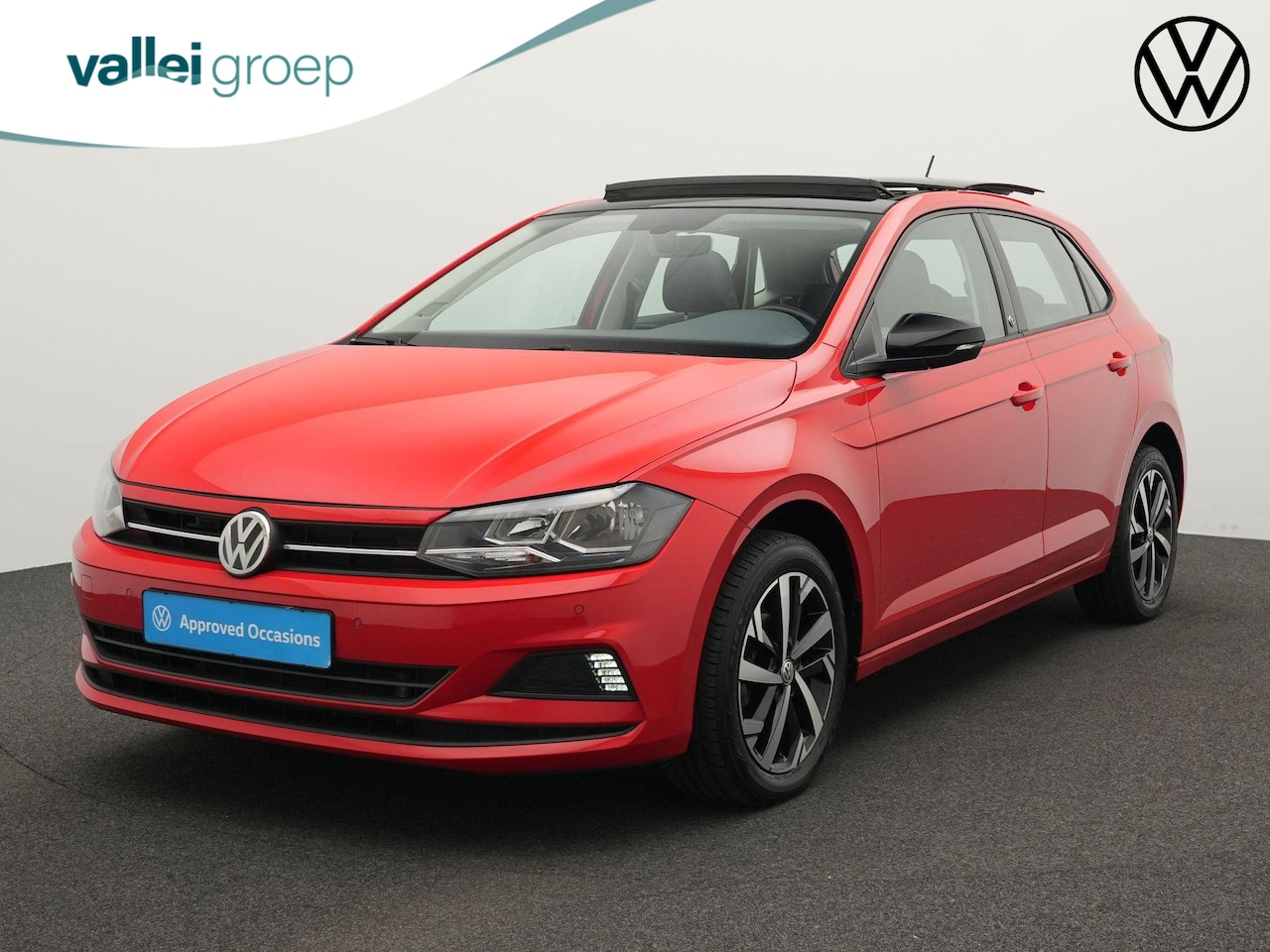 Volkswagen Polo - 1.0 TSI 95 pk DSG Beats | Panoramadak | Trekhaak | Parkeersensoren voor/achter | Adative C - AutoWereld.nl