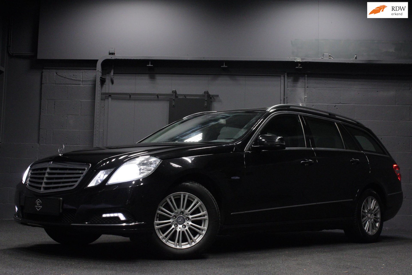 Mercedes-Benz E-klasse Estate - E350|YoungTimer|Dakje|Trekhaak|VolOptie!| - AutoWereld.nl