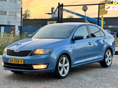 Skoda Rapid - 1.2 TSI Greentech Elegance Businessline/NAVI/PSENSOR/STOELVERW/TREKHAAK/BOEKJES/2XSLEUTELS
