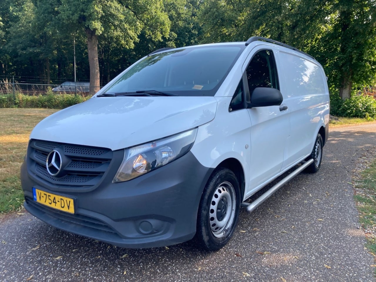 Mercedes-Benz Vito - 111 CDI L. Bestelau. - AutoWereld.nl