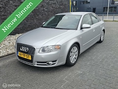 Audi A4 Limousine - 2.0 Pro Line - APK 12-09-2026