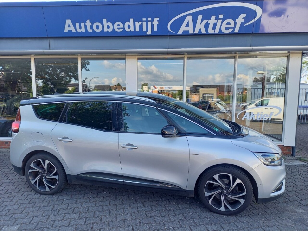 Renault Grand Scénic - GRAND SCENIC 1.2 TCE BOSE - AutoWereld.nl