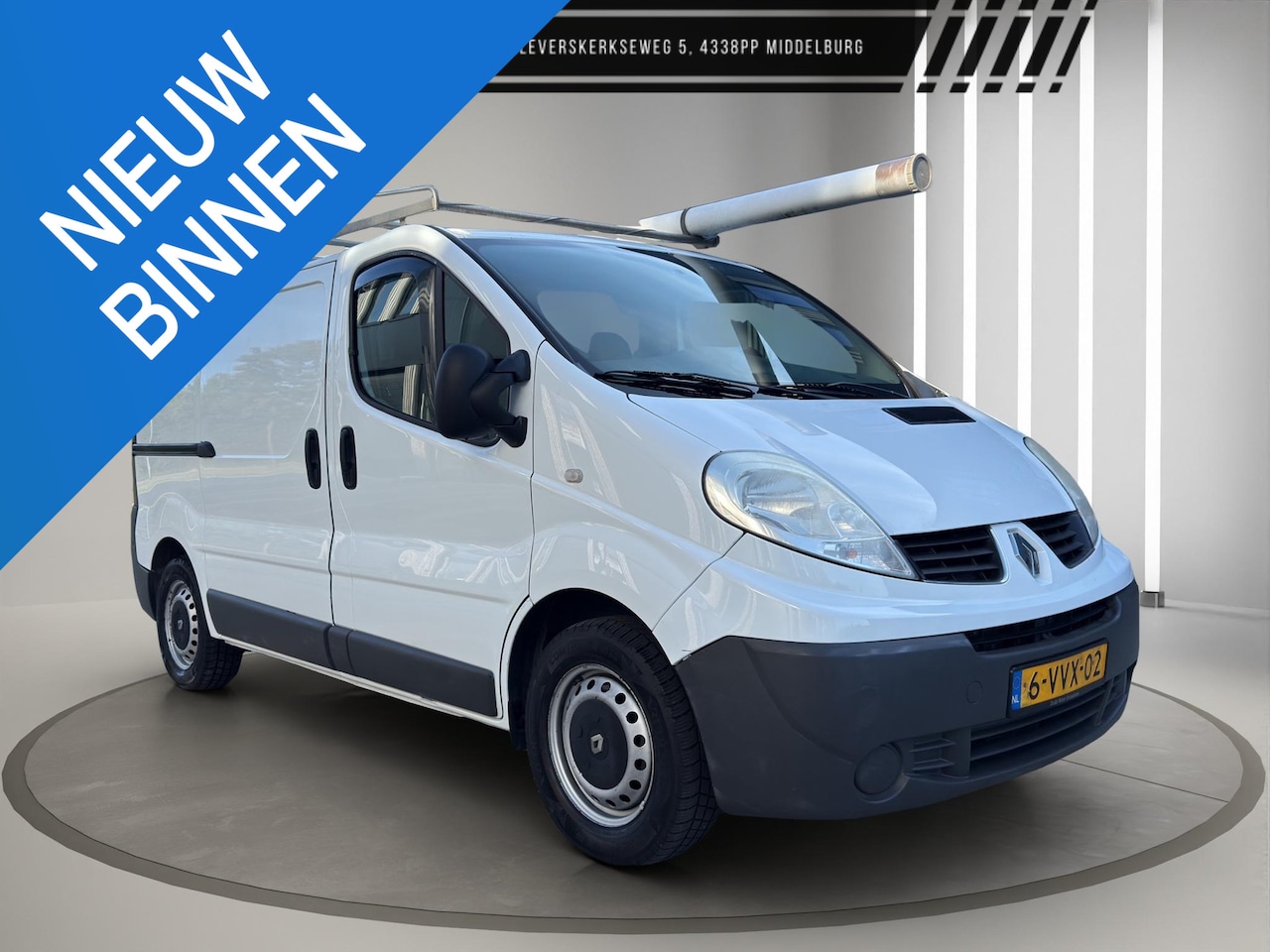 Renault Trafic - 2.0 dCi T29 L1H1 Airco Cruise Navi 3 Zits - AutoWereld.nl