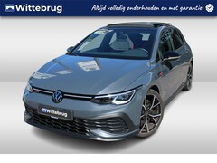Volkswagen Golf - 2.0 TSI 300pk DSG GTI Clubsport / Panoramadak / Black Style / LED Matrix / Camera / Stuur