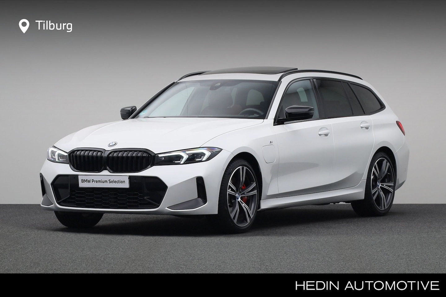 BMW 3-serie Touring - 330e | Achteruitrijcamera | Glazen Panoramadak | Hifi System | M Sportpakket Pro | High Ex - AutoWereld.nl