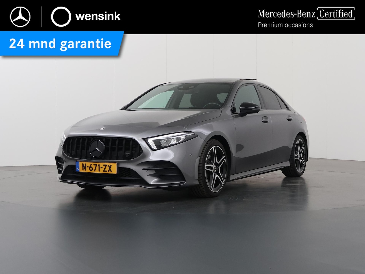 Mercedes-Benz A-klasse - 250 Premium | AMG | Night | Panoramadak | Sfeerverlichting | Widescreen | Stoelverwarming - AutoWereld.nl