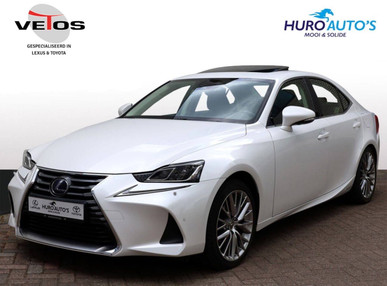Lexus IS - 300h Hybrid Luxury Line | Mark Levinson | Schuifdak | Trekhaak - AutoWereld.nl