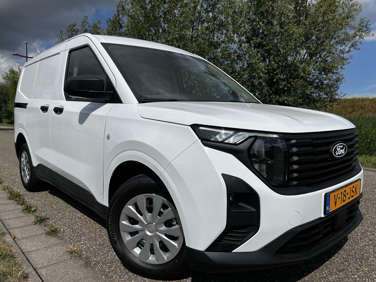 Ford Transit Courier - 1.5 EcoBlue Trend BPM VRIJ (voor bedrijven) - AutoWereld.nl
