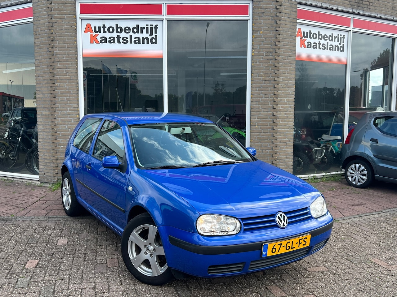 Volkswagen Golf - 1.6 Trendline - Airco - Cruise - Automaat - - AutoWereld.nl
