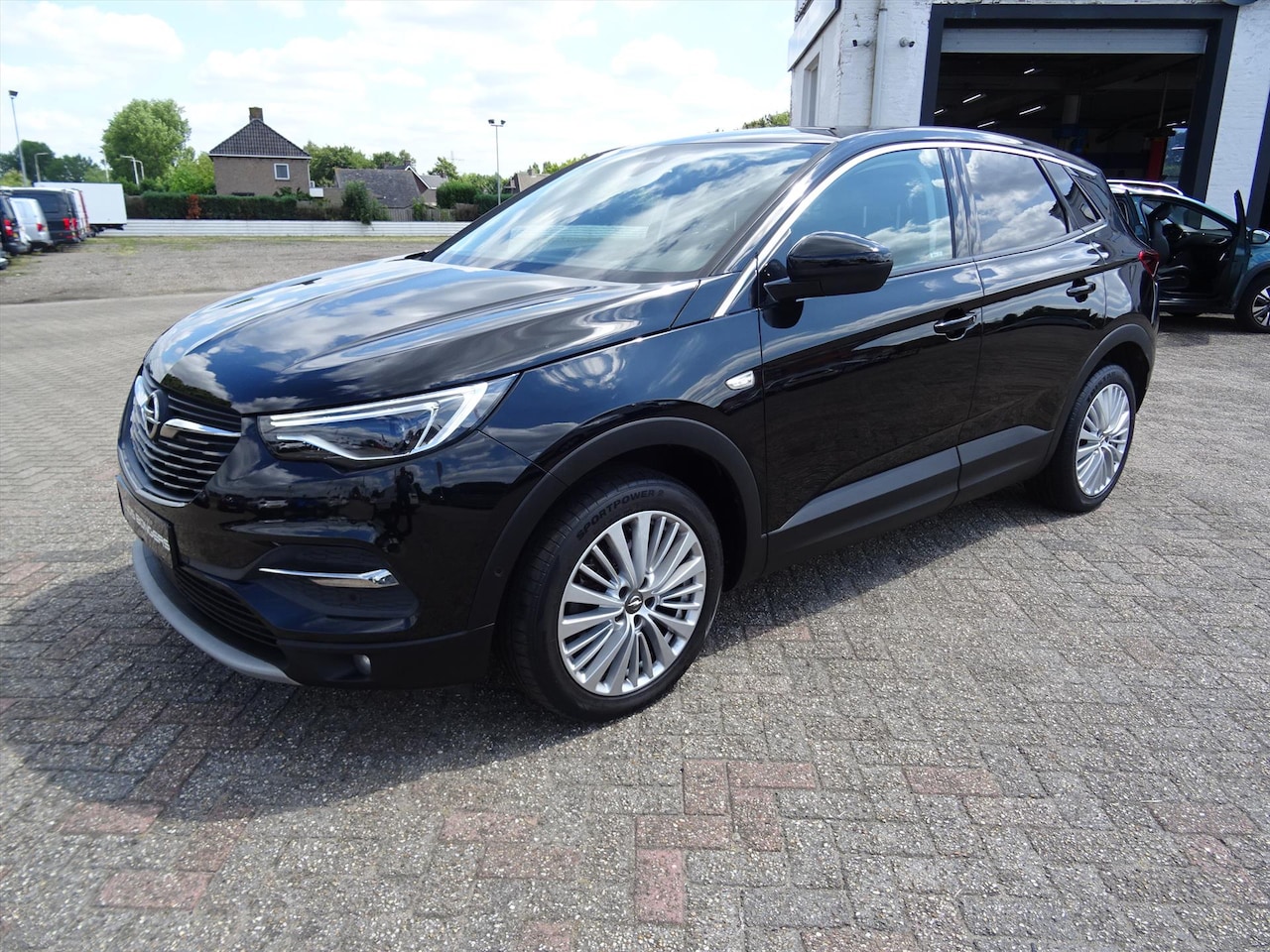 Opel Grandland X - 1.2 Turbo 130pk S&S Innovation - AutoWereld.nl