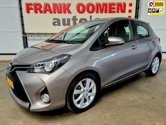 Toyota Yaris - 1.5 Hybrid 75PK Dynamic 1e eigenaar|NL auto|Dealer OH|Navi|Keyless|Trekhaak|Climate contro