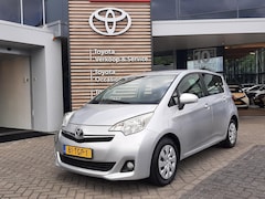 Toyota Verso S - 1.3 VVT-i ASPIRATION AUTOMAAT TREKHAAK BLUETOOTH HANDSFREE CRUISE AIRCO