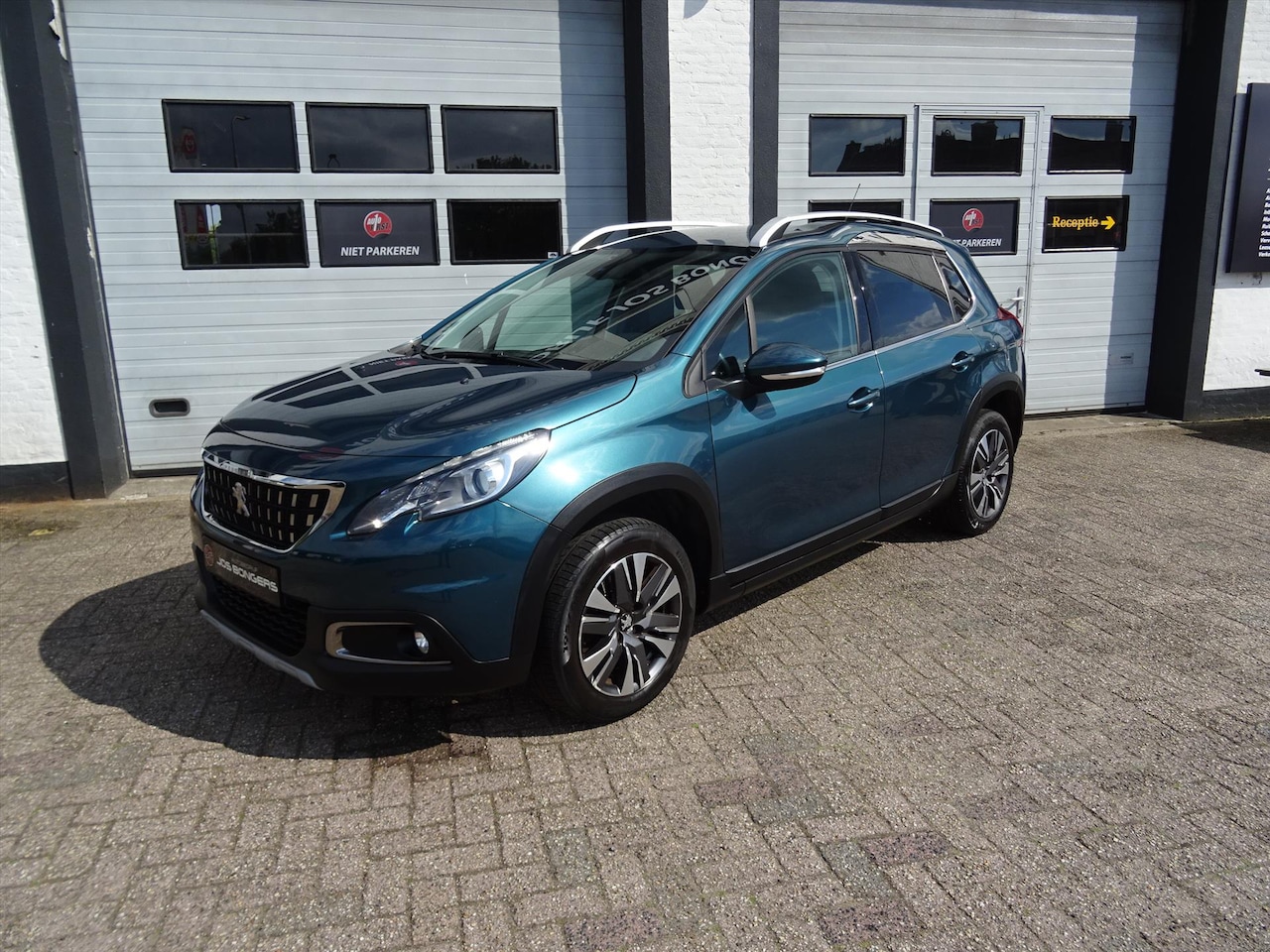 Peugeot 2008 - 1.2 PureTech Active 1.2 PureTech 130pk Active - AutoWereld.nl