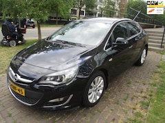 Opel Astra - 1.4 Turbo Cosmo//AUTOMAAT//2E EIGENAAR//100%DEALER ONDERHOUDEN//