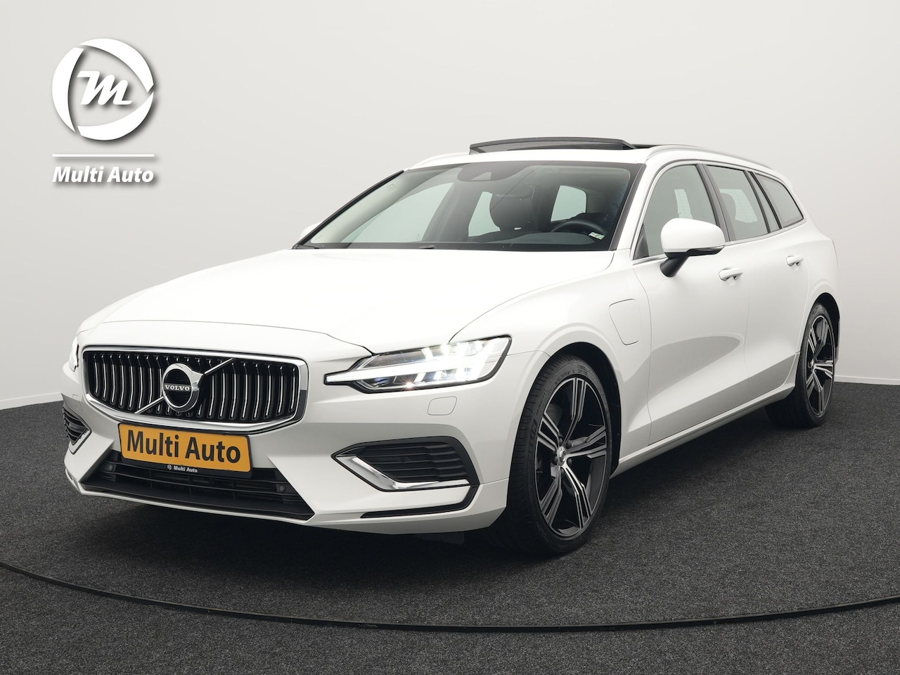 Volvo V60 - T6 Recharge AWD Inscription Plug In Hybrid 340pk Dealer O.H. PHEV | Panodak | Lederen Spor - AutoWereld.nl