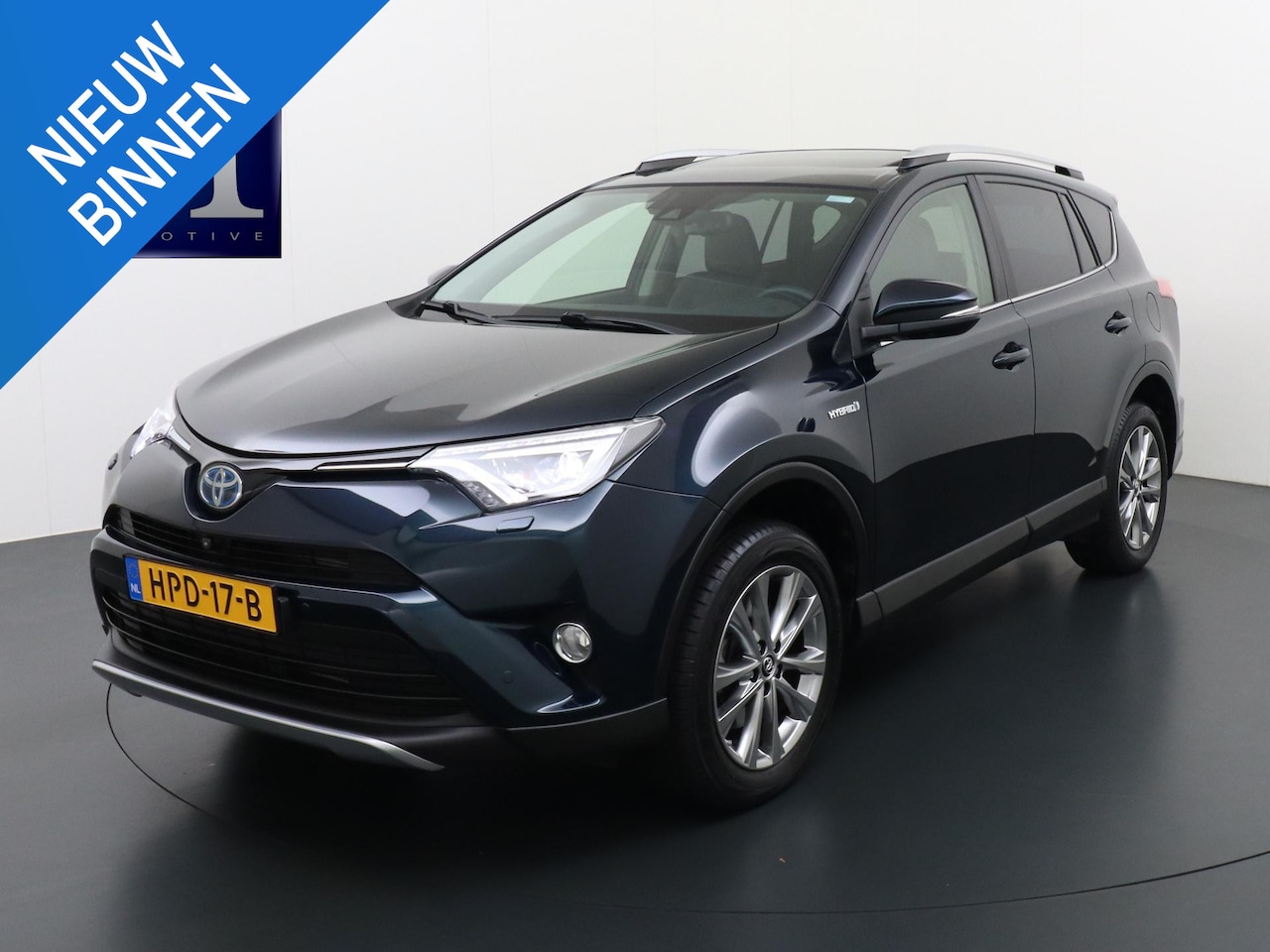 Toyota RAV4 - 2.5 Hybrid AWD Executive MEMORY SEAT | PANO | AFNEEMBARE TREKHAAK - AutoWereld.nl