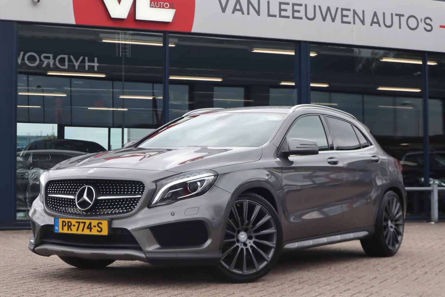 Mercedes-Benz GLA-Klasse - 200 Edition 1 | Automaat | Trekhaak | Stoelverwarming - AutoWereld.nl