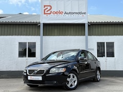 Volvo S40 - 2.4 Momentum Aut. / Schuifdak / Leder / Orig. NL