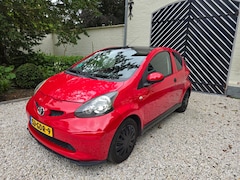 Toyota Aygo - 1.0-12V