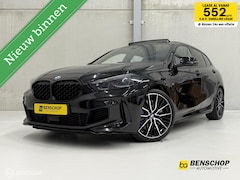 BMW 1-serie - M135i xDrive High Executive Bucket Seats Panodak Harman Kardon Etc