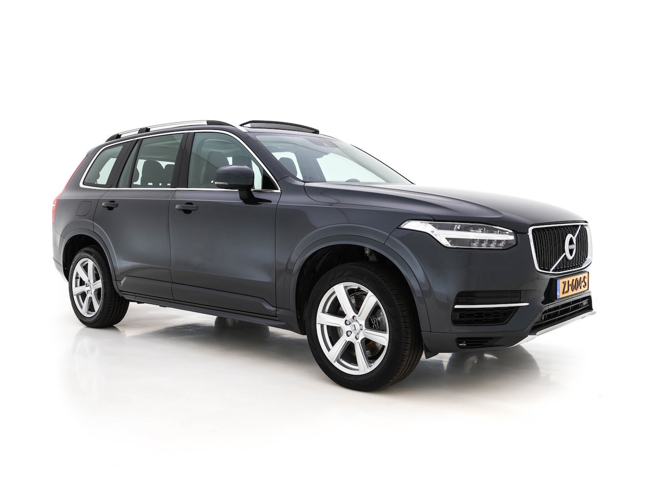 Volvo XC90 - 2.0 T8 Twin Engine AWD Momentum [ 7-Pers. ] *PANO | FULL-LEATHER | FULL-LED | DIGI-COCKPIT - AutoWereld.nl