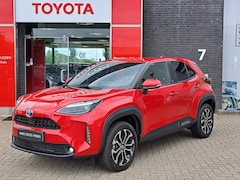 Toyota Yaris Cross - 1.5 HYBRID DYNAMIC 17"LMV LED STUUR/STOELVERWARMING AFN-TREKHAAK AD-CRUISE