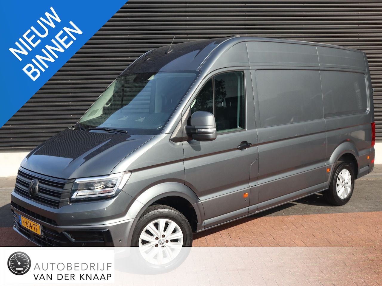 Volkswagen Crafter - 35 2.0 TDI L3H2 DC Highline | Cruise adapt. | 360° PDC + camera | Airco | Multimedia | 3-z - AutoWereld.nl