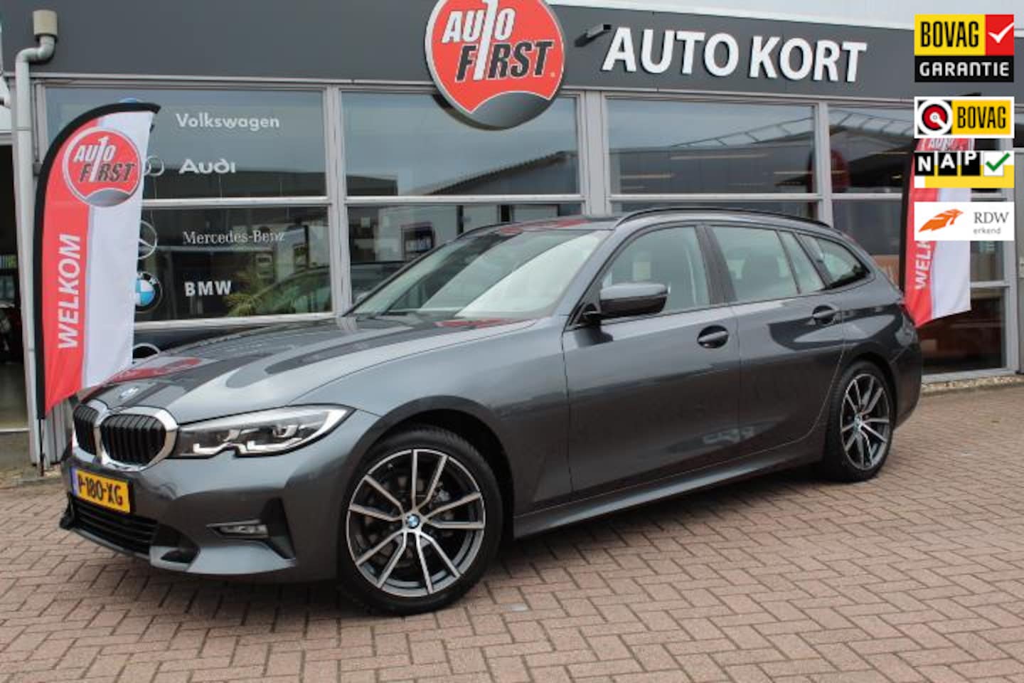 BMW 3-serie Touring - 318i Business Edition Plus 318i Business Edition Plus - AutoWereld.nl