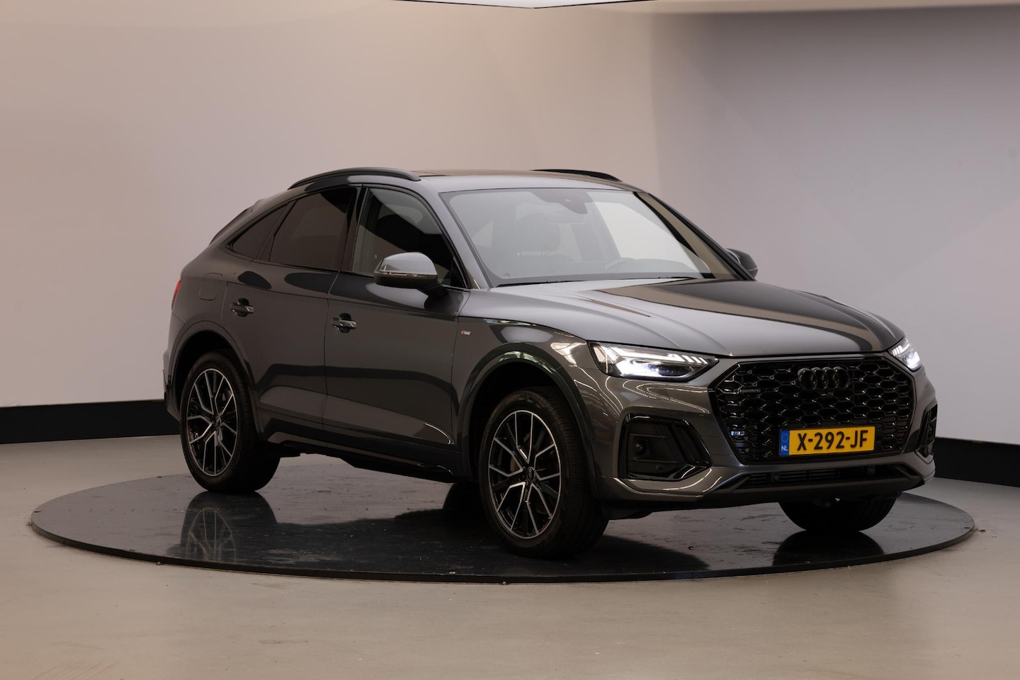 Audi Q5 Sportback - 55 TFSI e S edition | Panoramadak | 36 camera | Trekhaak | - AutoWereld.nl