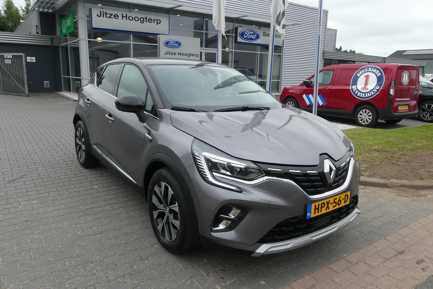 Renault Captur - 1.3 TCe 140 Intens ADAPTIEVE CRUISE, CLIMA, NAVI, WINTER PACK, PDC V&A, 14.781KM - AutoWereld.nl