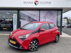 Toyota Aygo - 1.0 x-play AUTOMAAT | all-season | camera | clima