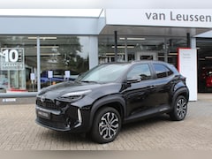 Toyota Yaris Cross - 1.5 HYBRID STYLE PANO-DAK EL-ACHTERKLEP STOEL-STUUR & RUITENWISSER VERW. HEAD-UP KEYLESS