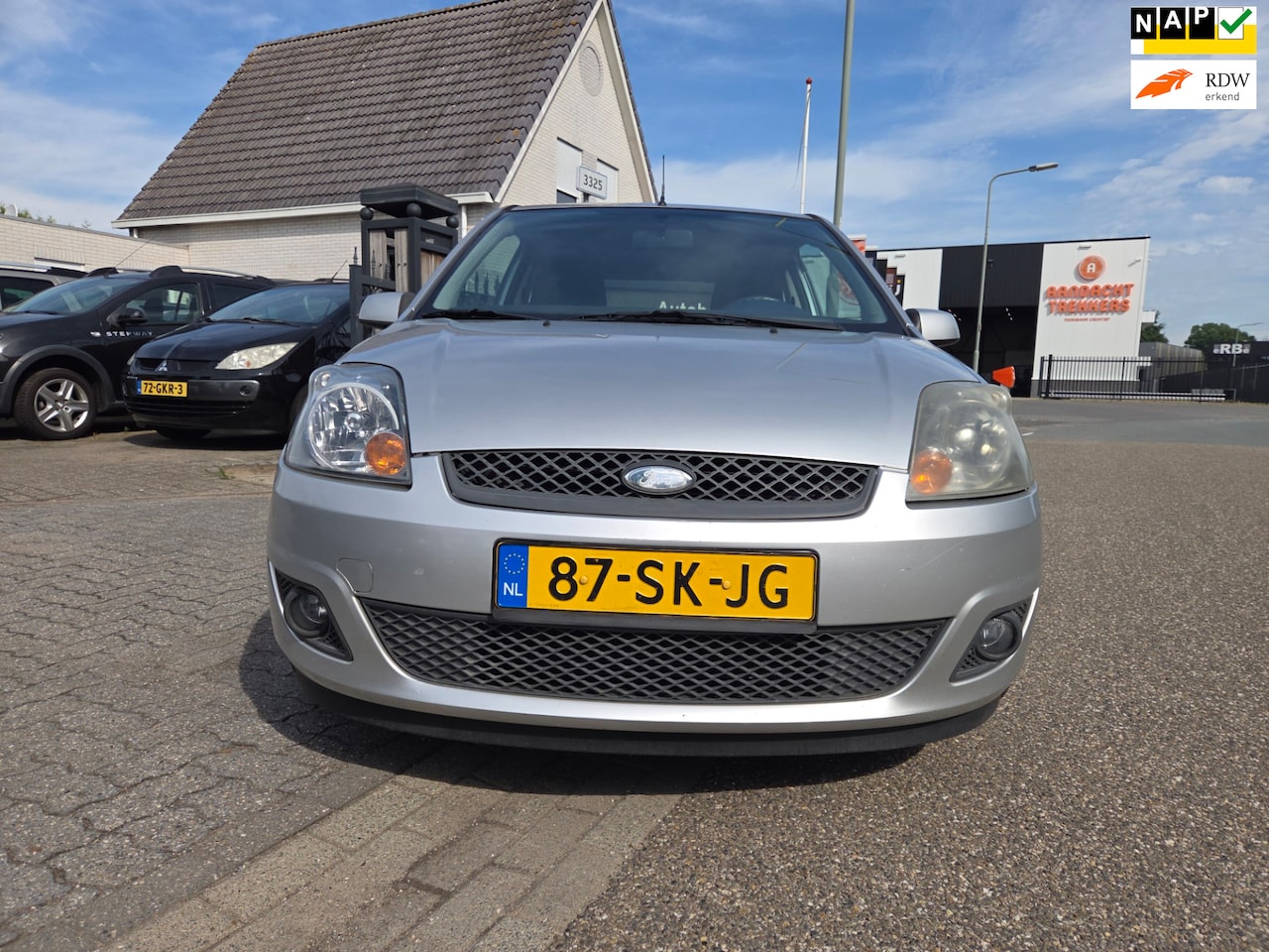 Ford Fiesta - 1.3-8V Futura 1.3-8V Futura - AutoWereld.nl