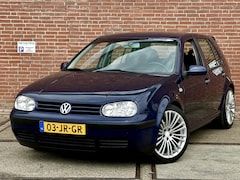 Volkswagen Golf - 1.6-16V