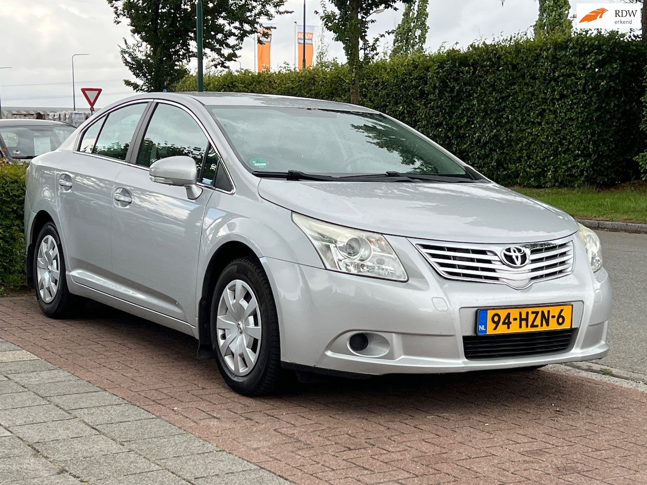 Toyota Avensis - 1.6 VVTi Comfort 1.6 VVTi Comfort | Carplay - AutoWereld.nl