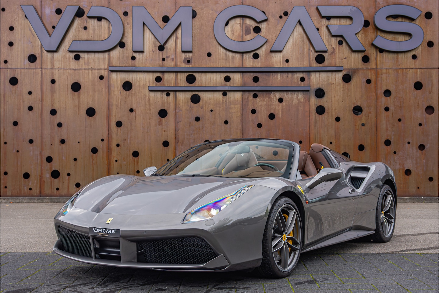 Ferrari 488 - 3.9 Spider HELE | Nieuwe Service | New Power | Carbon | Hist. Colour | Elektr. Stoelen | - AutoWereld.nl