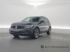Volkswagen Tiguan - 1.4 TSI eHybrid | Navi | Adapt. Cruise | Elek. Trekhaak | Stoelverw. | Camera