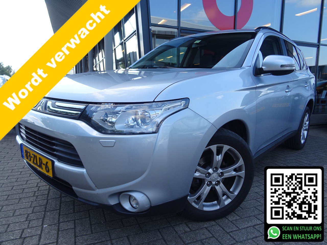 Mitsubishi Outlander - 2.0 Instyle CVT | AUTOMAAT | 7-PERSOONS | NAVIGATIE | LEDER | TREKHAAK | DEALER ONDERHOUDE - AutoWereld.nl