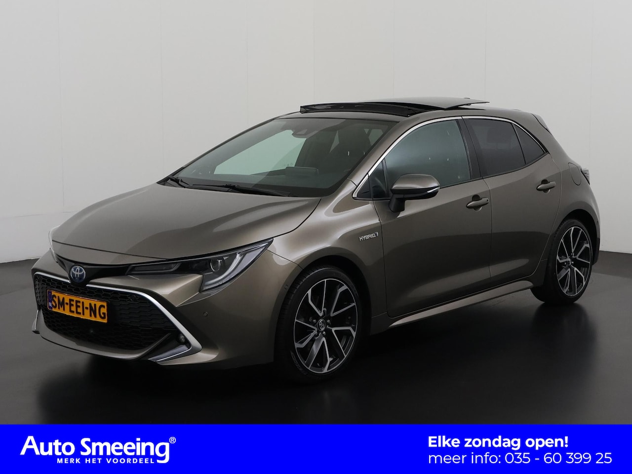 Toyota Corolla - 2.0 Hybrid Executive | Panoramadak | Leder/Alcantara | Blind spot | Zondag Open! - AutoWereld.nl